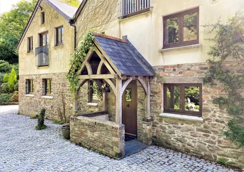 Outside Heddon Valley Farmhouse, Killington