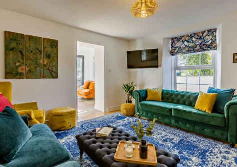 The living room at Helebridge House, Marhamchurch