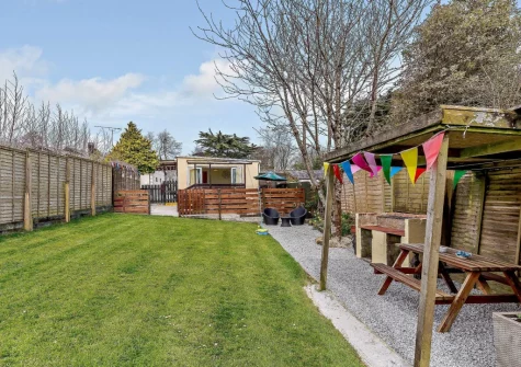 The barbecue, alfresco dining & enclosed garden at Here Tiz, St Day