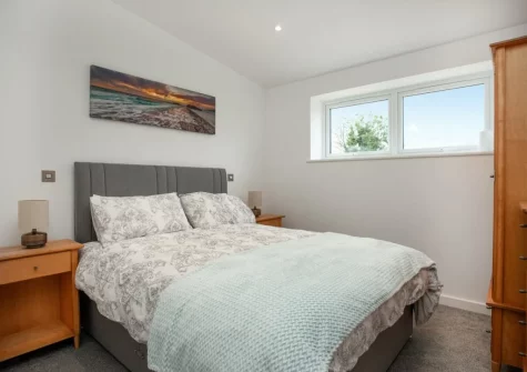 Bedroom #1 at Hernmargh Skiber, Box's Shop