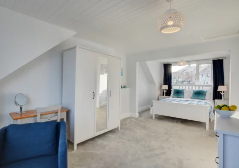 Bedroom #1 at Heyl Sound, Padstow