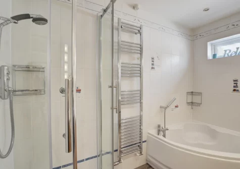 The bathroom at Heyl Sound, Padstow