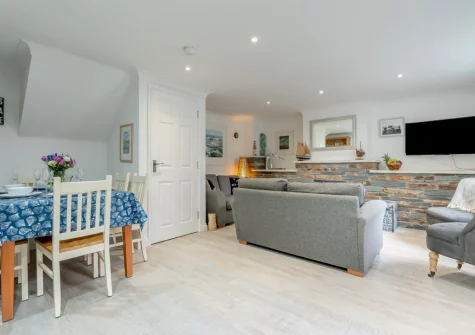 The living & dining area at Hideaway Cottage, Padstow