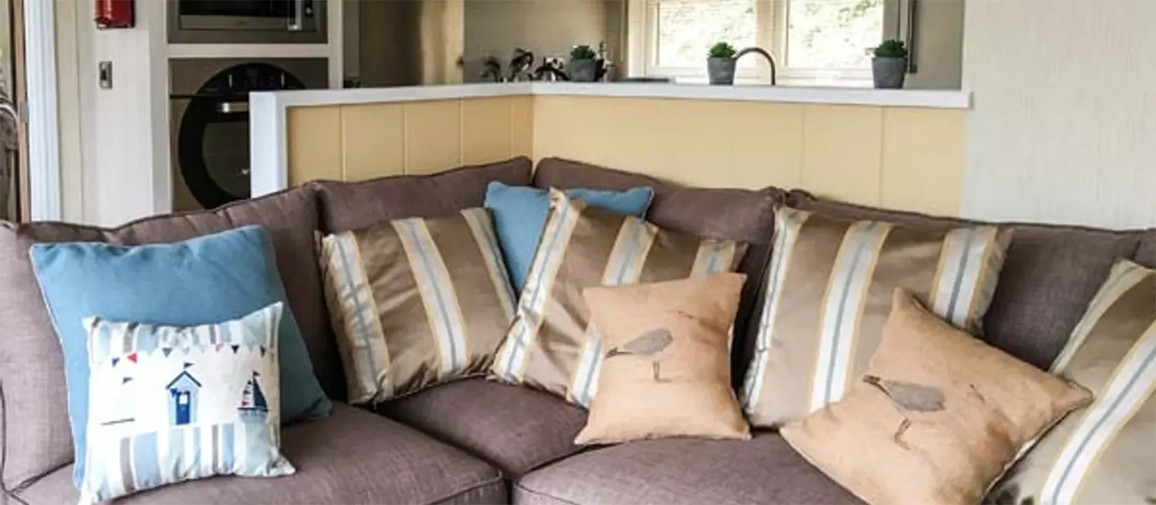 Hideaway Lodge offers a luxurious holiday home experience with complete privacy and incredible views. This two-bedroom lodge for four guests is surrounded by nature & within walking distance of the sea as well as all the Tintagel village attractions.