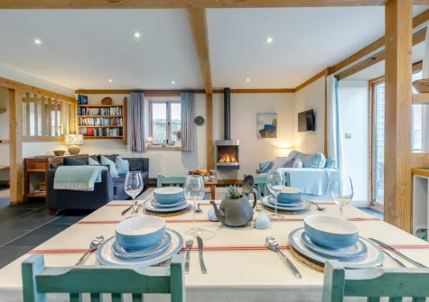 The dining area at Highcliff Cottage, Sennen