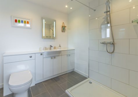 Bedroom #1 en-suite at Highcroft, St Miniver