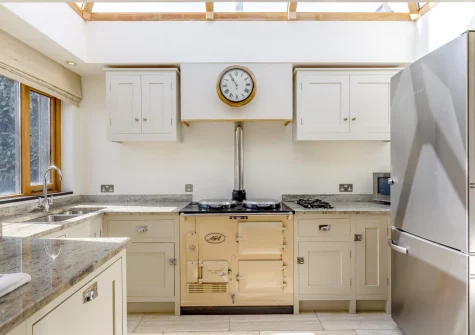 The kitchen at Higher Close, Mawgan Porth