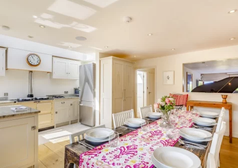 The kitchen & dining area at Higher Close, Mawgan Porth