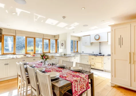 The kitchen & dining area at Higher Close, Mawgan Porth