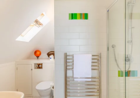 Bedroom #2 en-suite shower room at Higher Close, Mawgan Porth