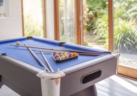 The detached eco games room in the garden at Higher Close, Mawgan Porth