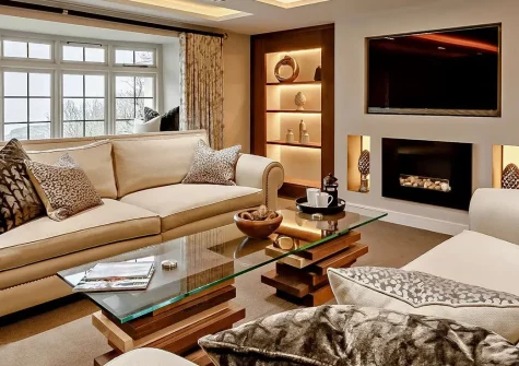 Higher Hodges Farmhouse, Combe Martin is a charming four-bedroom farmhouse nestled in elevated countryside with sea views, games garage, and enclosed garden. Ideal for families seeking rural retreat and unforgettable memories among Devon's treasures.