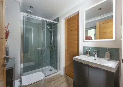 The shower room at Highfield Barton, Camborne