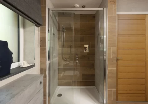 The shower room at Highfield Barton, Camborne
