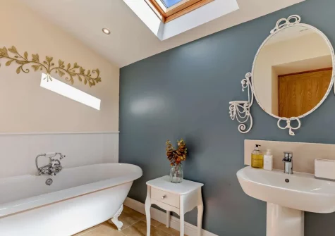The bathroom at Highford Barn, Higher Clovelly