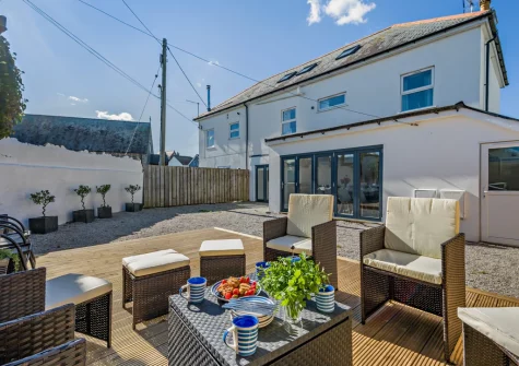 The decked patio, barbecue & alfresco dining area at Hillside, Trevone