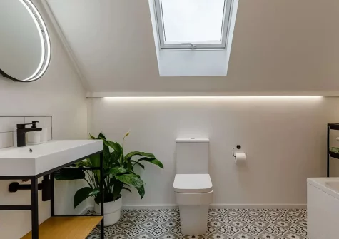 The bathroom at Hillview House, Holsworthy