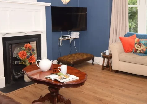 Hillview Villa, Combe Martin is a spacious six-bedroom house perfect for large family gatherings. Enjoy contemporary amenities, stunning bay views, and easy access to Exmoor's beautiful coast with excellent attractions throughout the area.