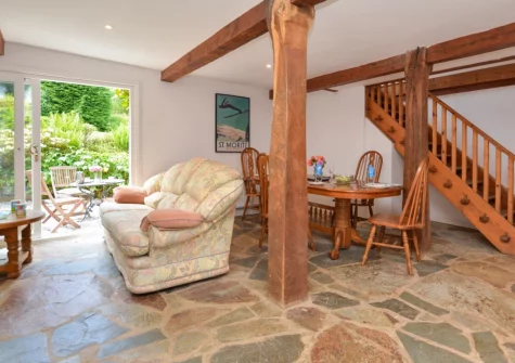 The living & dining area at Hittisleigh Cottage, Hittisleigh