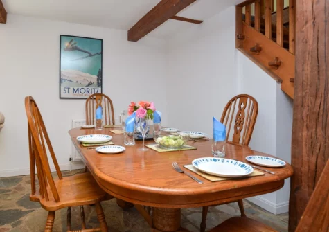 The dining area at Hittisleigh Cottage, Hittisleigh
