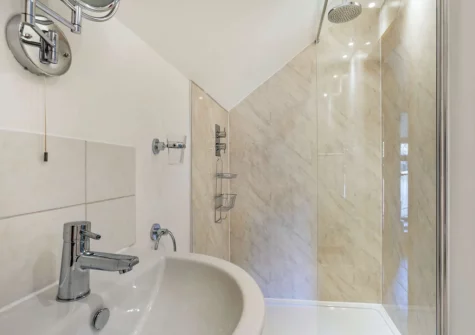 Bedroom #1 en-suite shower room at Holder's Barn, Monkokehampton