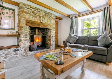 The living room at Hollow Tree Cottage, Cambrose