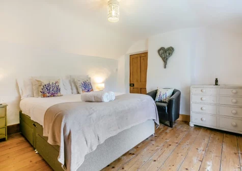 Bedroom #2 at Hollow Tree Cottage, Cambrose