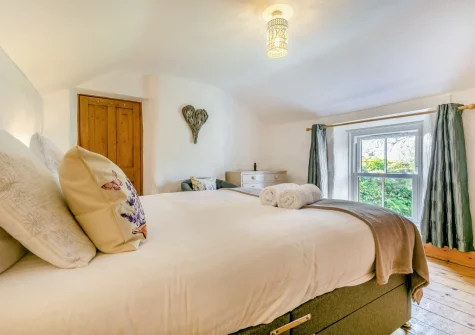 Bedroom #2 at Hollow Tree Cottage, Cambrose