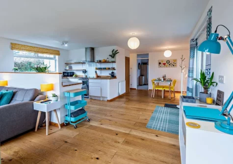 The living area & kitchen at Honey Pot, Bude