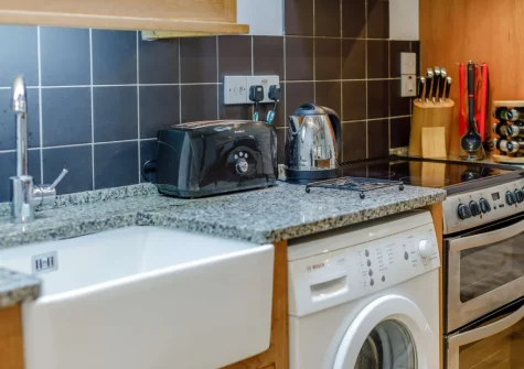 The kitchen at Honeypin, South Torfrey Farm, Golant