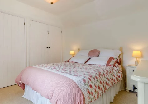 Bedroom #2 at Honeysuckle Cottage, Weare Giffard