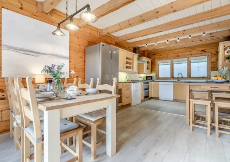 The kitchen & dining area at Honeywood, Little Petherick
