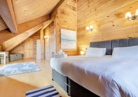 Bedroom #1 at Honeywood, Little Petherick
