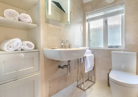 The shower room at Horse Shoe, St Ives