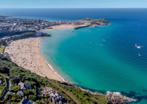 Horse Shoe is an ideal base for visiting all of St Ives' beautiful golden sand beaches & exploring everything the town has to offer