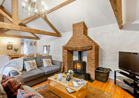 The living area at Horseshoe Cottage, Ashwater