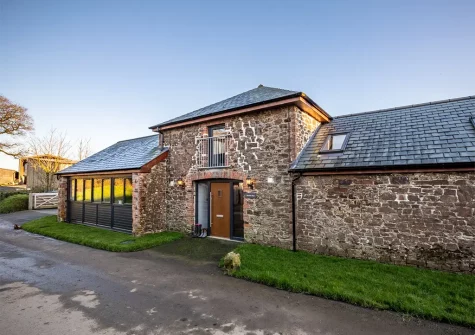 Outside Horslett Barn, Tetcott
