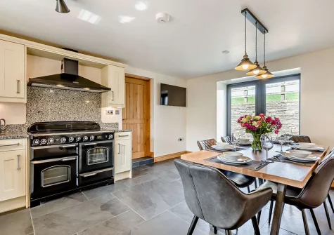 The kitchen & dining area at Horslett Stable, Tetcott