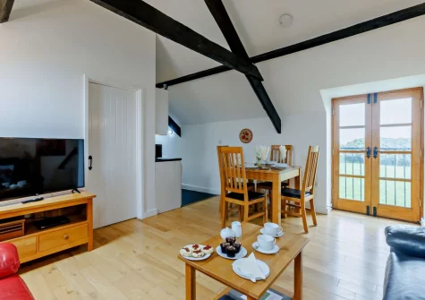 The living & dining area at House Martin at The Retreat, Higher Clovelly