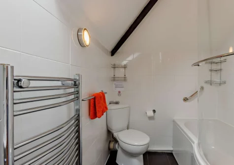 The bathroom at House Martin at The Retreat, Higher Clovelly