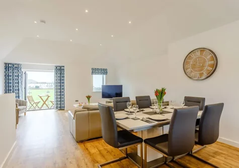 The dining area at Howzat Pavilion View, Westward Ho!
