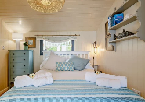 The bedroom at Infinity, Freathy