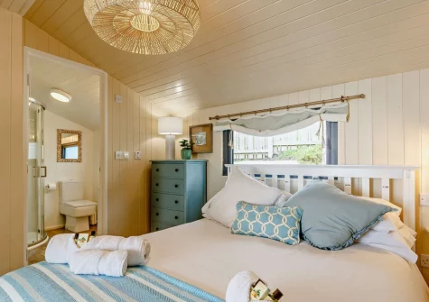 The bedroom at Infinity, Freathy