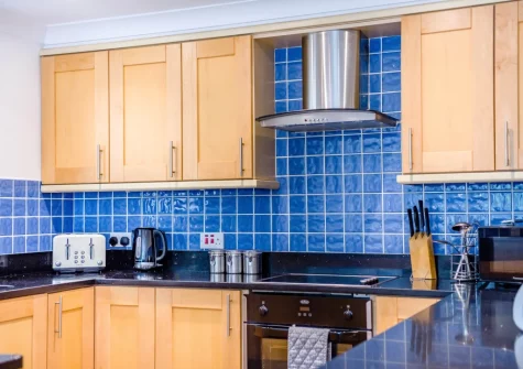 The kitchen at Inglewood Apartments, Kingswear