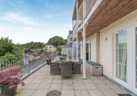 The terrace & alfresco dining area at Inglewood Apartments, Kingswear