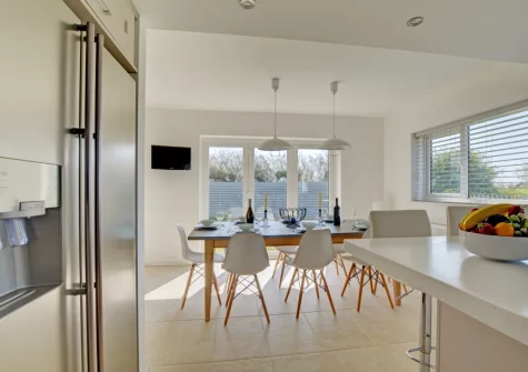 The kitchen & dining area at Innisfree, Constantine Bay