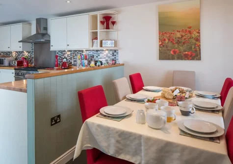The kitchen & dining area at Instow Bar View, Instow