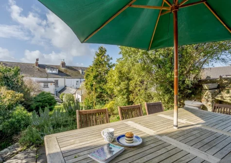 The patio, barbecue & alfresco dining area at Instow Cottage, Instow
