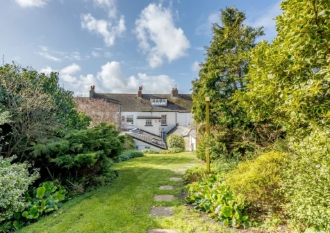 The enclosed garden at Instow Cottage, Instow