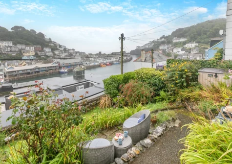 The garden & outdoor sitting area at Inter-Nos, Looe